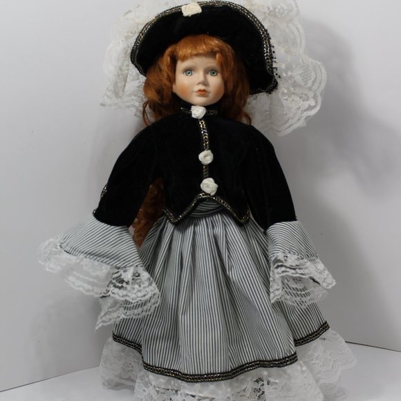 Unbranded Other - Aristocrat Porcelain Doll